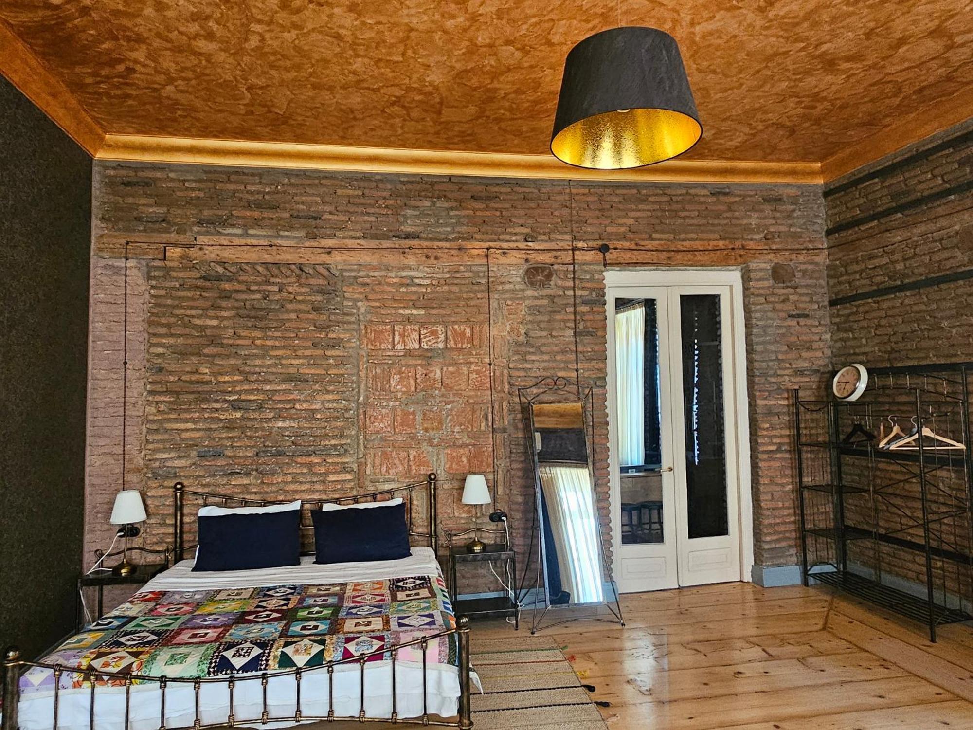 Old Gold Apartment Tbilisi ภายนอก รูปภาพ